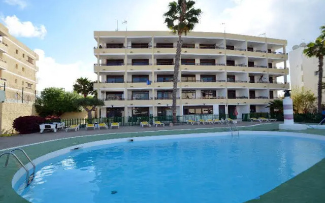 Apartamentos Los Juncos II