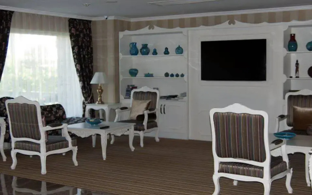 Grand Göcek Hotel