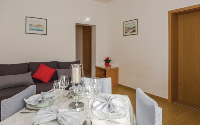 Beautiful Home in Makarska With Wifi and 1 Bedrooms