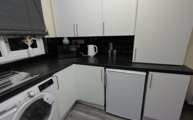 Queens Holiday Apartment