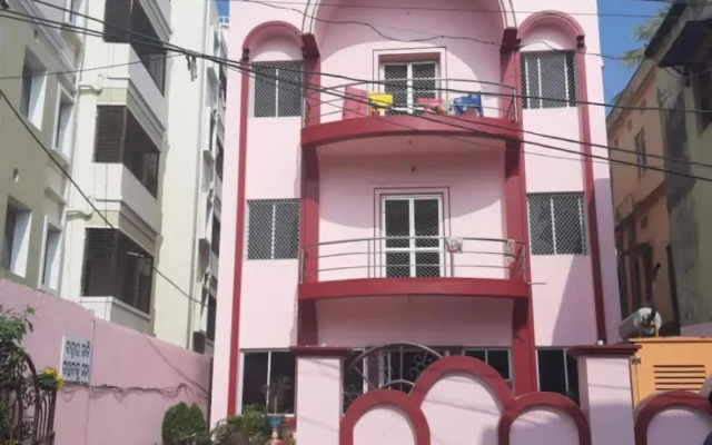 Sea Smile Guest House by Goroomgo