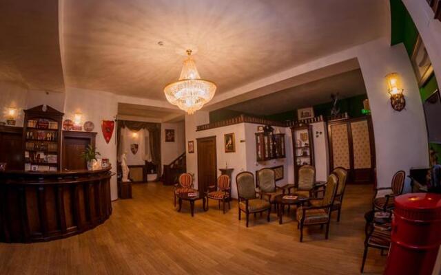 Hotel Emire