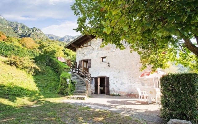 Vacation Property Located On The Lake