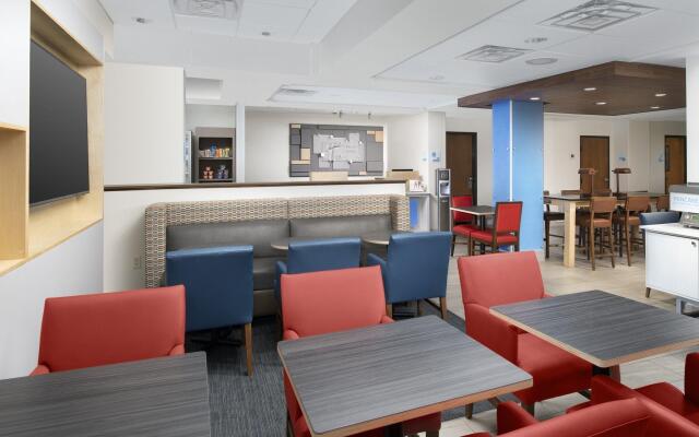 Holiday Inn Express San Antonio N-Riverwalk Area by IHG