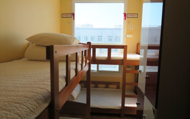 Hyu-Plus Guesthouse