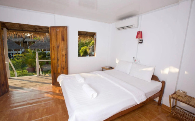 Mary beach Bungalows