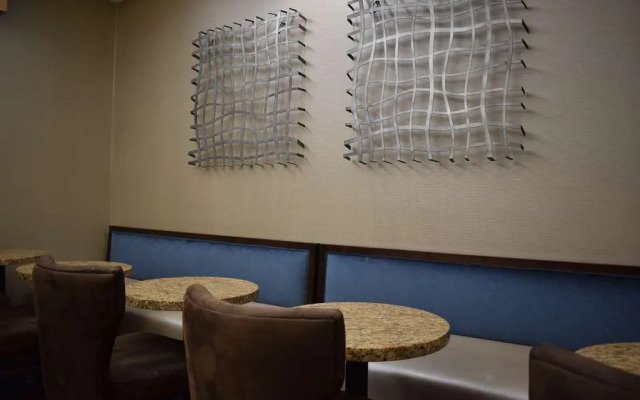 Clarion Pointe Morrow - Atlanta South