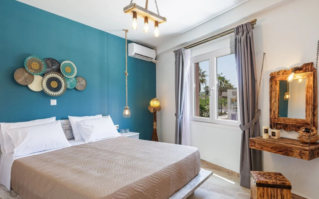 Semiso Beach Suites
