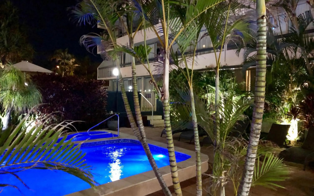 Hi Ho Beach Apartments