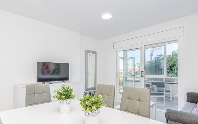 Spacious Apartment in Empuriabrava With Private Garden