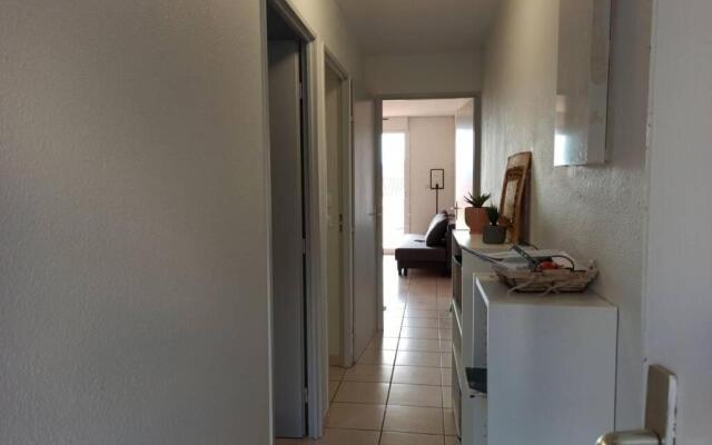 Appartement F2 proche des criques et thalasso