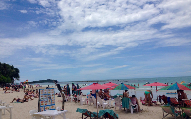B2 @ Samui Beach Resort