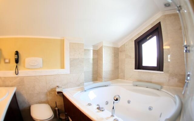 Vigo Hotel