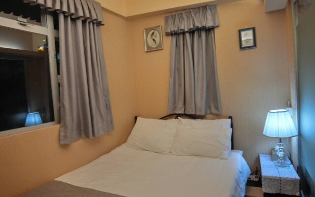 Bloomy Hotel