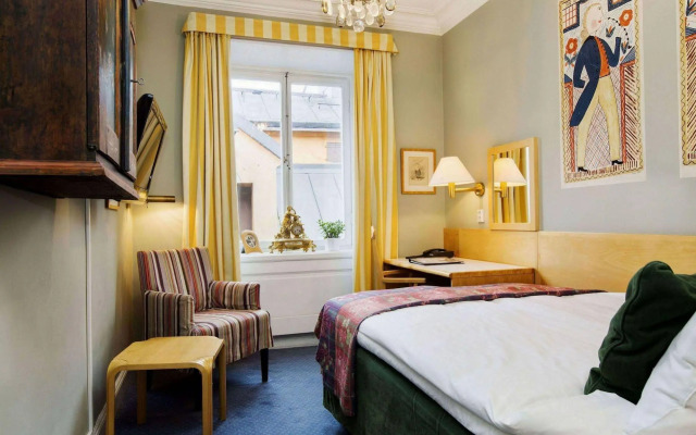 Lady Hamilton Hotel