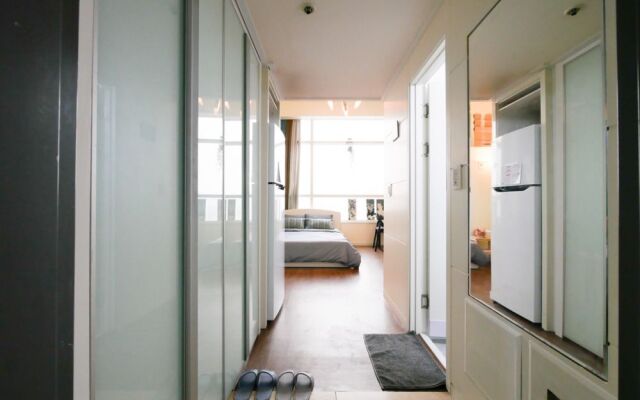 Seoul Station Joey House