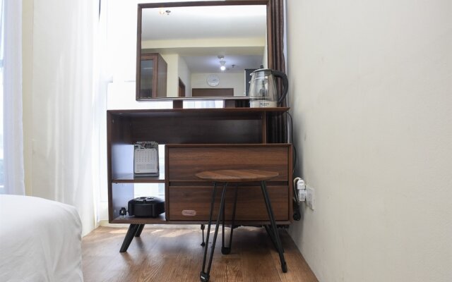 Nice And Cozy Studio At Tifolia Apartment