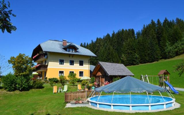 Landhaus Oberlehen - Ferienwohnungen in Abtenau