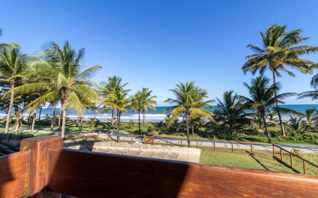 GB18 Maravilhosa Casa Pé na Areia