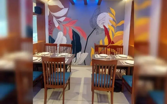 Hotel Red Chillee Restro
