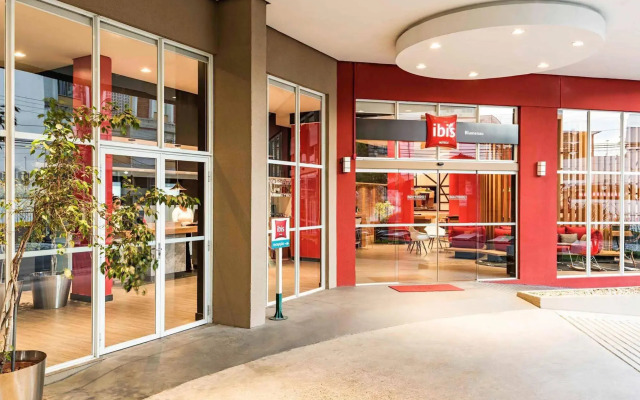 ibis Blumenau