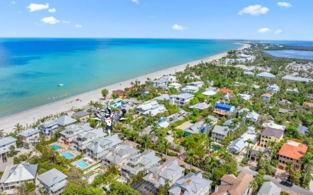 Summer Breeze 7 Bedroom Home