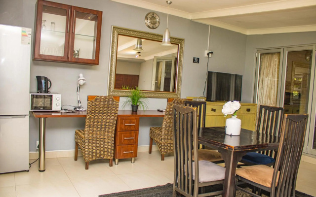 Hutten Heights Lodge by Ilawu