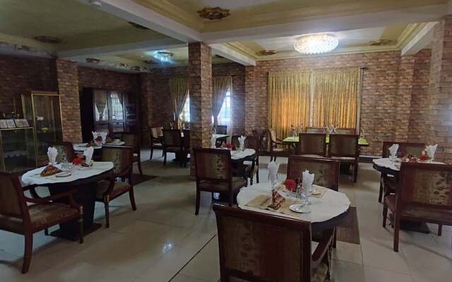 Aridolf Resort Wellness Centre & Spa