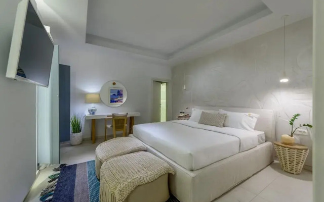 Phaos Cellaria Estate