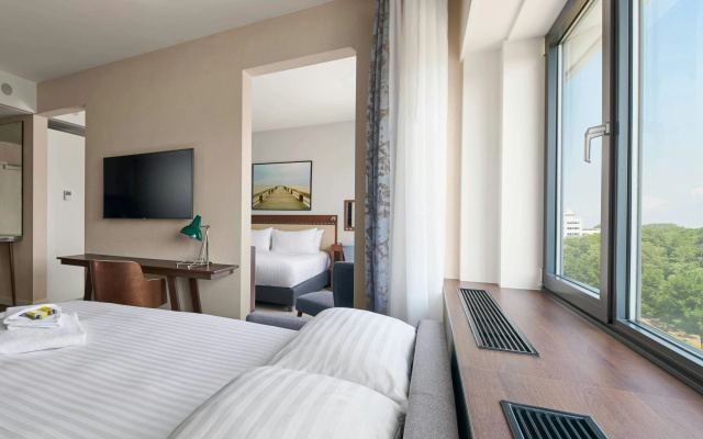 The Hague Marriott Hotel - Image 4