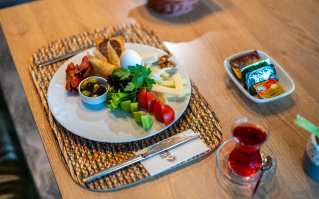 Echinus Lara Hotel