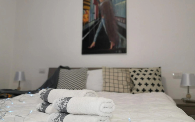 ValeValeHome - fully equipped kitchen, reserved parking, big garden