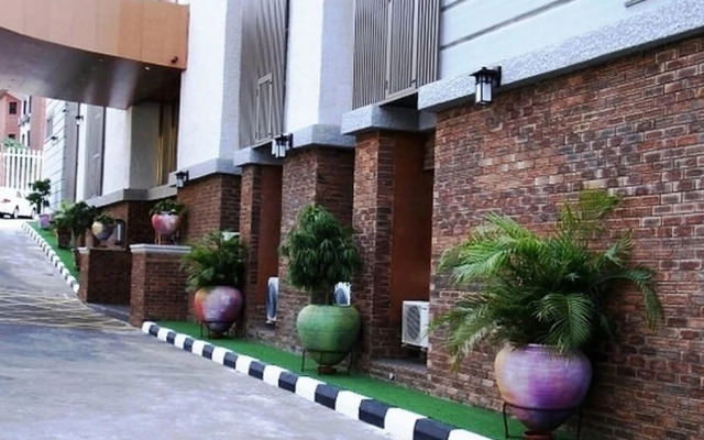 Royal Continental Hotels and Apartment