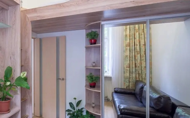 Apart-Comfort on Maksimova 5