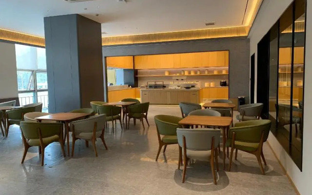 Zhenjiang Jiaofu Hotel