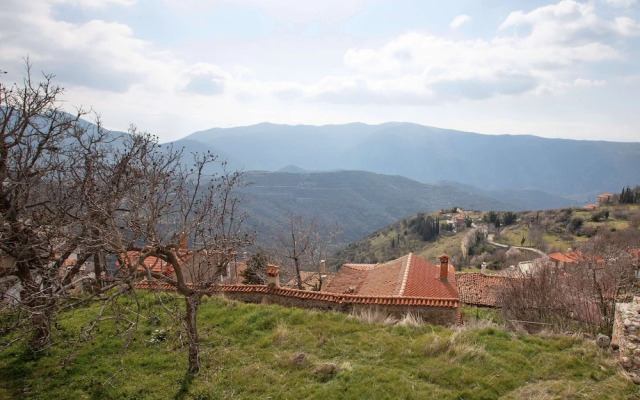 Arachova Nest in the Village by GHH