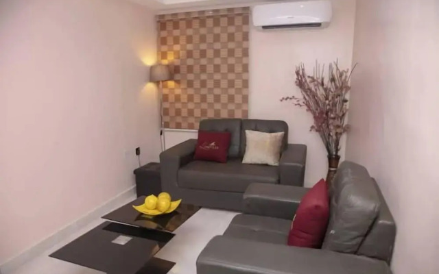 Lushville Hotel and Suites