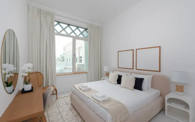 Rustic Palm 1BR w Beach Access