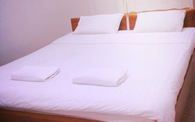 Pandinthong Apartment