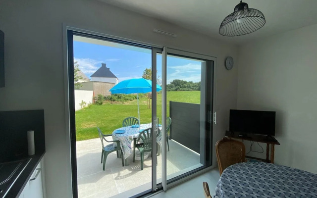 Charming Independent Apartment in Belz