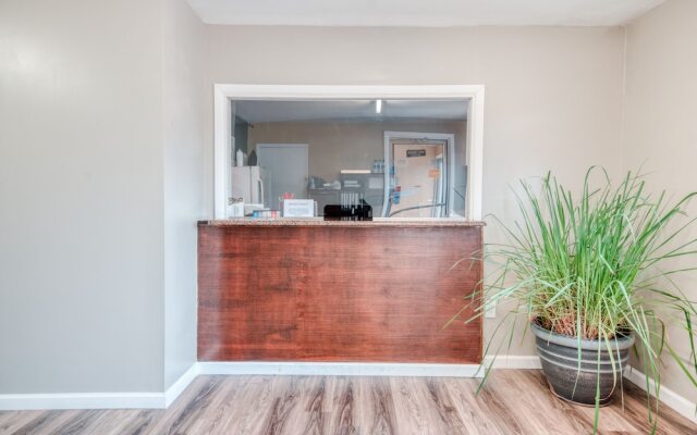 OYO Hotel Fayetteville S Eastern Blvd