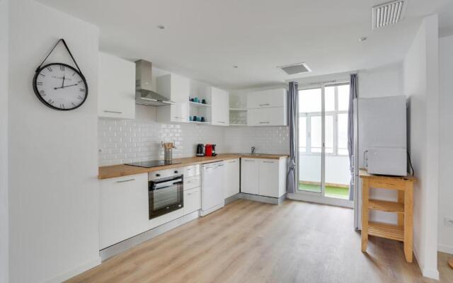 Magnifique T5 (12pers) 129m²-Climatisé-Vieux-Port