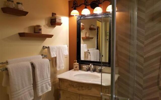 Ginger Giraffe B&B