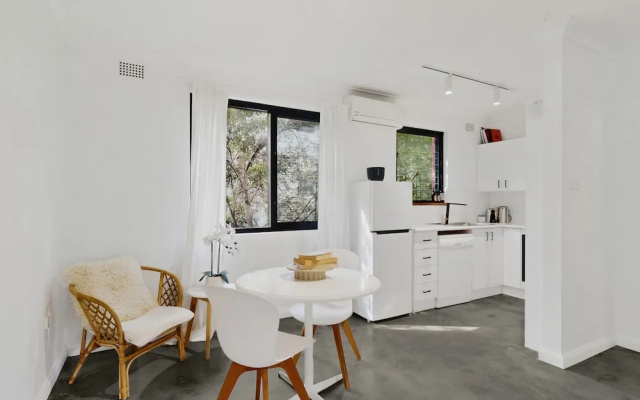 Beachside 1-bed Retreat With Parking Cronulla – Guest Rooms – Sydney