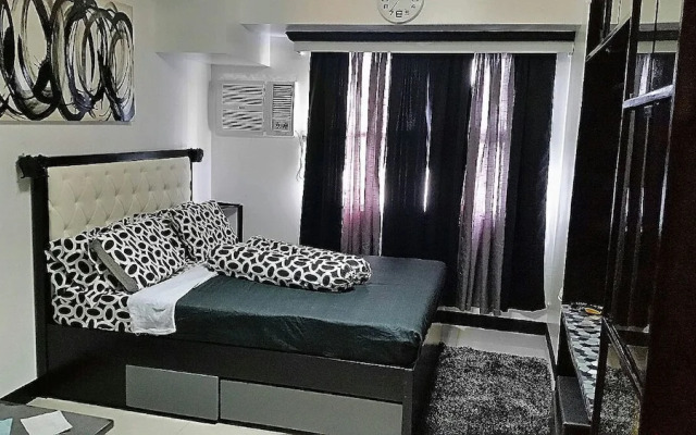 ECJ Cozy Studio Units at Horizons 101