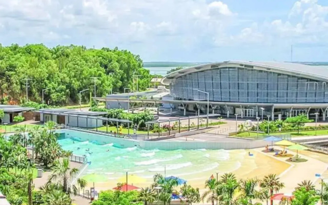 Zen Arkaba 3BR Luxury Waterfront Apt Pool BBQ