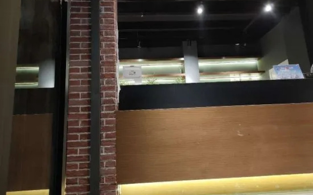 YeSuXiaoXing Youth Hostel