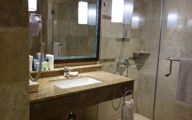 Henann Resort Alona Beach