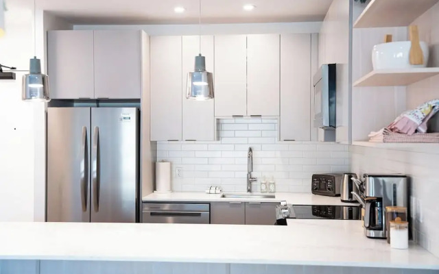 Drop In Condo by Revelstoke Vacations