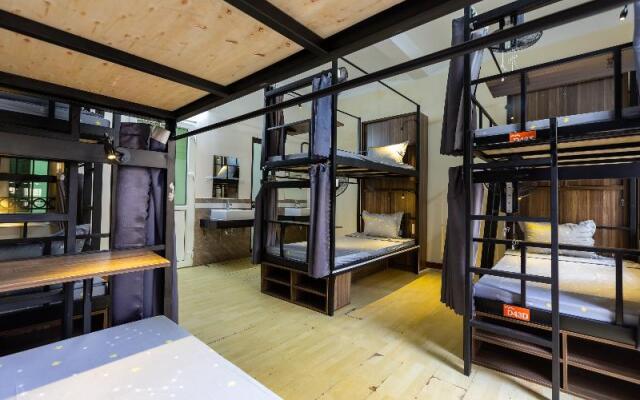 Spot On 928 Hanoi Dorm 2